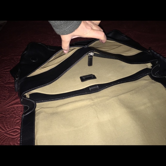 Pebbled Leather Messenger Bag - Cole Haan 15 inch laptop - Picture 8 of 8